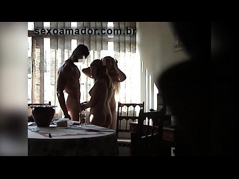 ❤️ Els amics sexuals conviden un home gegant i un trio amb ell Porno al porno ca.image-kassir.ru ❤